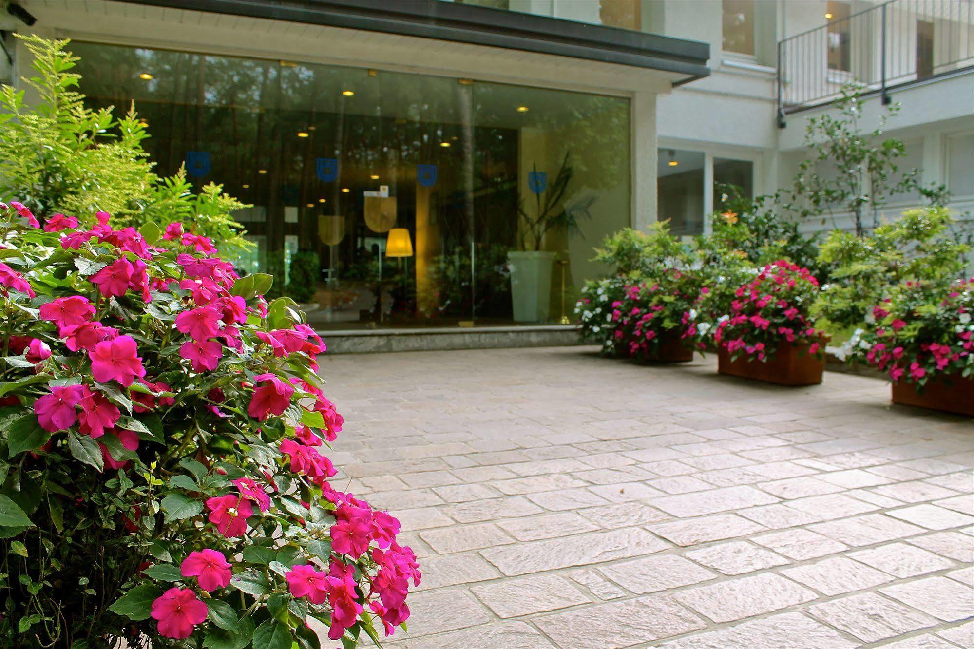 Golf Hotel La Pinetina Appiano Gentile Luaran gambar